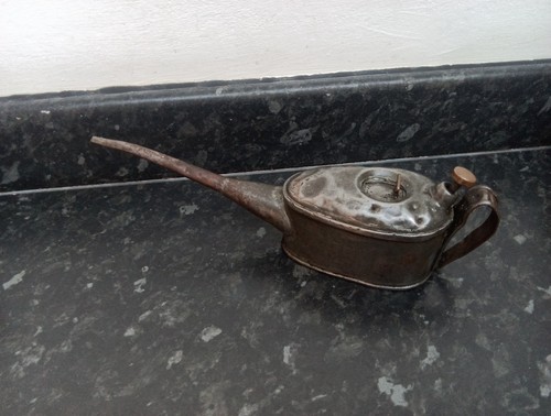 Vintage kayes pint oil - k,