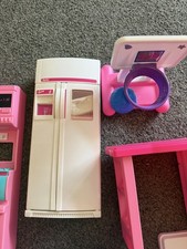 Barbie So Much to Do furniture