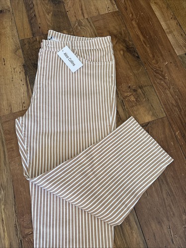 Bnwt alice collins beige - bnwt,