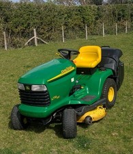 John Deere ride on mower 