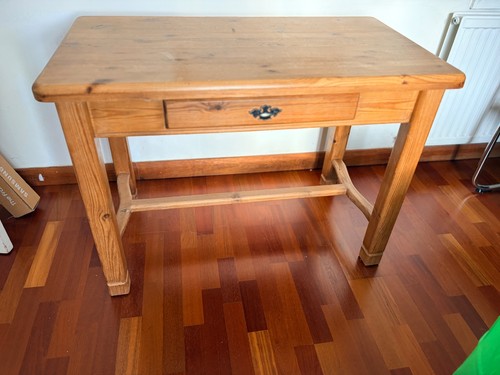 Pine desk with - desk,
