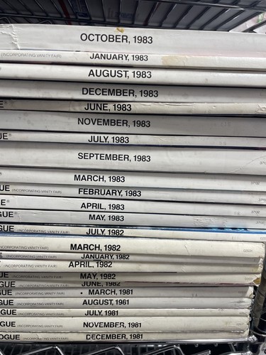 Lot vogue magazines 80s - of,
