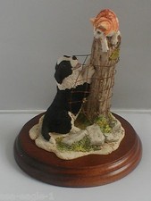 BORDER FINE ARS, BORDER