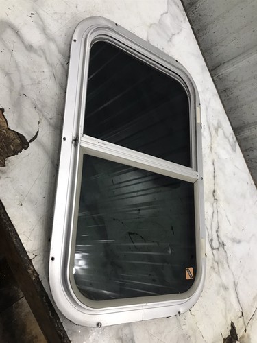 Cruisers yachts rogue 3060 - 90,