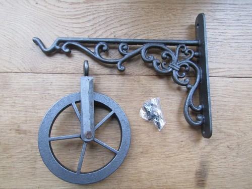 Pulley hook bracket cast iron - bracket,