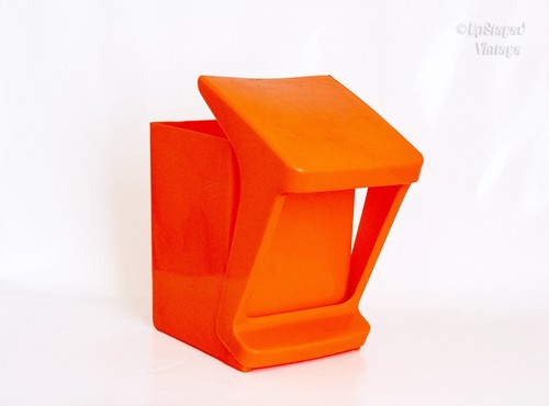 Pedal bin orange plastic 1970s - pedal,