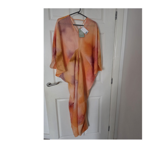 Abstract neck long - abstract, v-neck