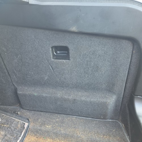 2001 audi a8l - d2, trunk