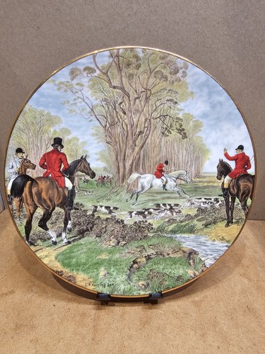 Royal grafton collectors plate - royal,