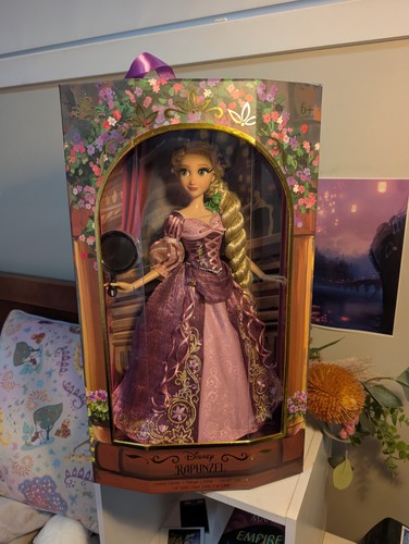 Disney store rapunzel 15th - disney,