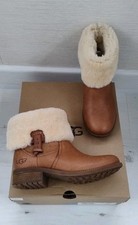 UGG Chyler Sheepskin Ankle Boots Size 5.5 1012524