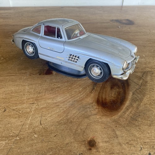Bburago mercedes benz 300 - mercedes-benz, sl