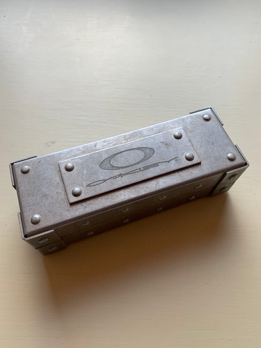 Oakley vault case 1995 - vault,