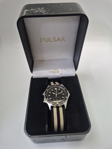Pulsar analog digital watch - digital,