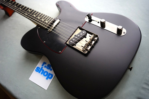 Fender made japan limited - in,