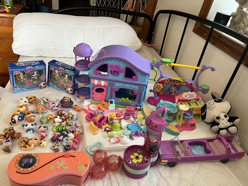 Huge lot littlest pet shop - littlest, 40