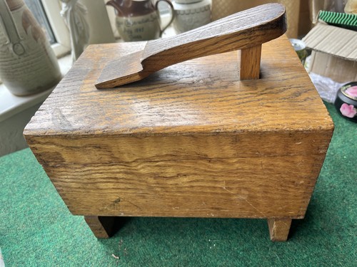 Vintage wood shoeshine box - wood,