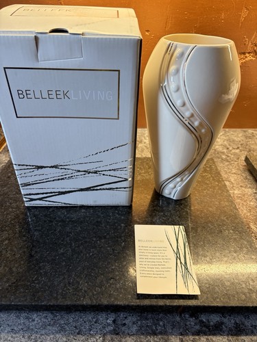 Belleek living vase - living,