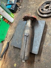 Case International B250 B275