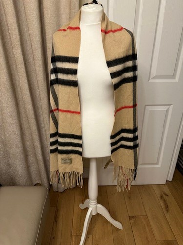 Burberry beige cashmere check - burberry,