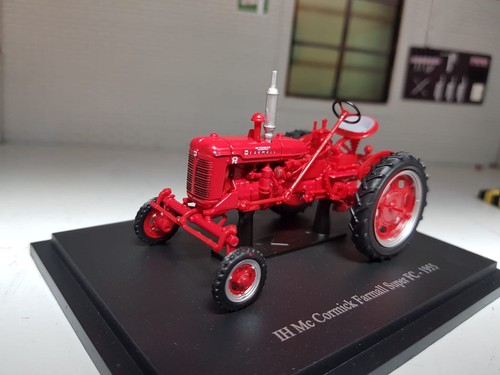 Mccormick farmall super - 1:43,