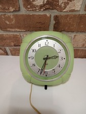 Vintage Smiths Sectric Bakelite Art Deco Electric Green Wall Clock. Working