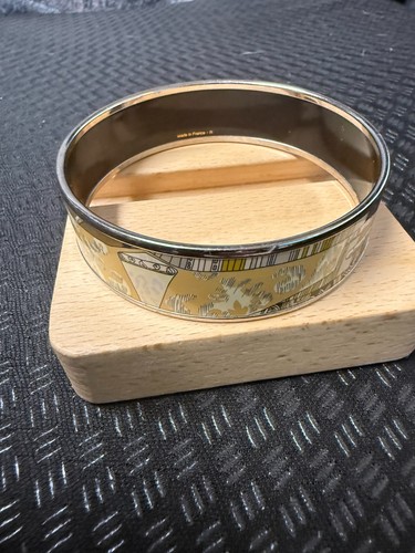Price reduced hermes enamel - reduced, pm