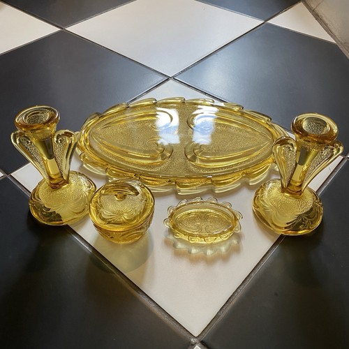 Art deco glass dressing - dressing, table
