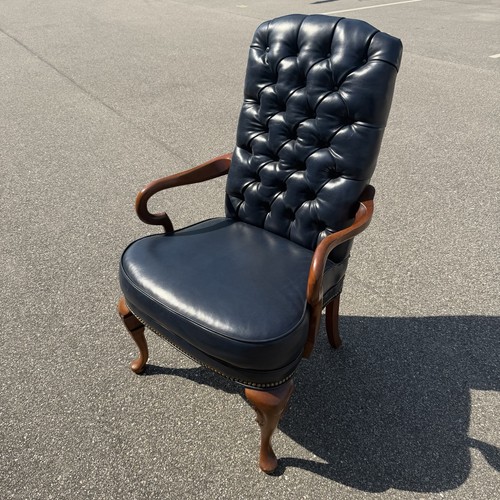 Vintage queen ann tufted - queen,