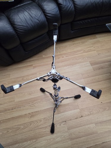Yamaha snare drum - , stand.