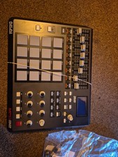 Akai MPD32 MIDI Controller