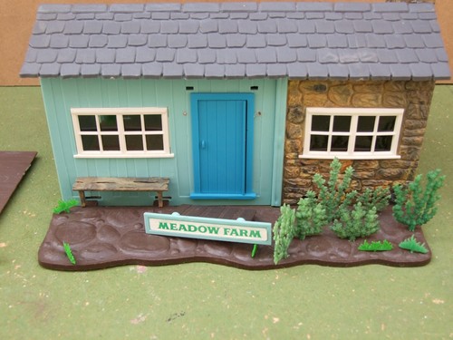 Britains farm meadow - britains,
