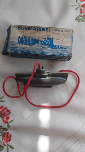 Toy submarine tresco model - submarine:,