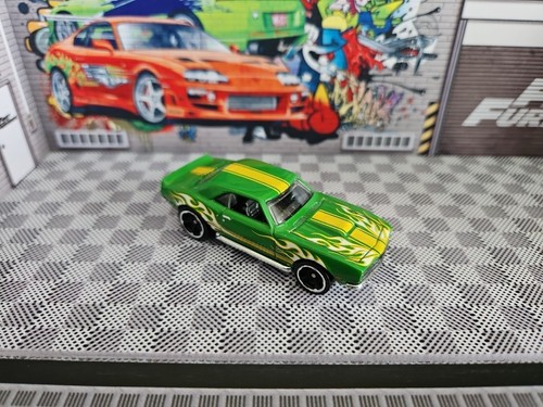 Hot wheels copo camaro - 68,