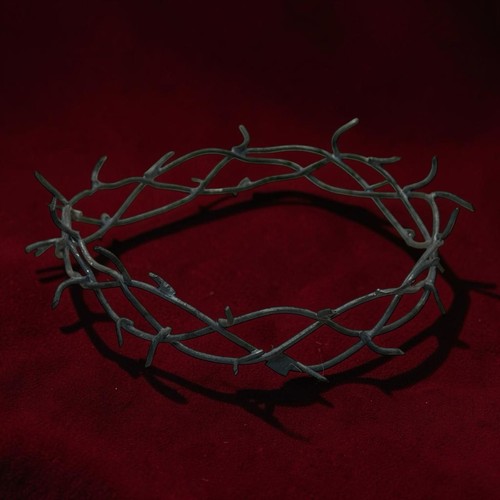Silver crown thorns passion - of,