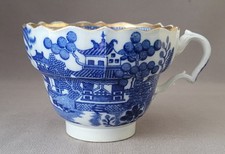 ANTIQUE LARGE SPODE PEARLWARE WILLOW PATTERN BREAKFAST CUP C1800-10