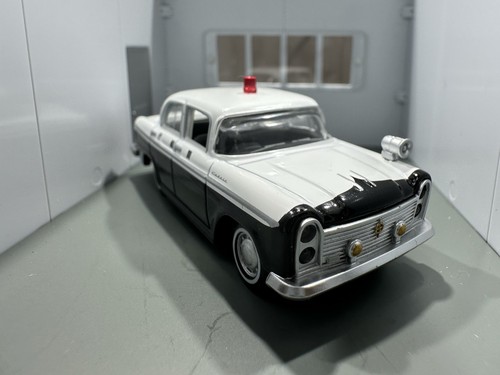Tomica limited vintage nissan - limited,