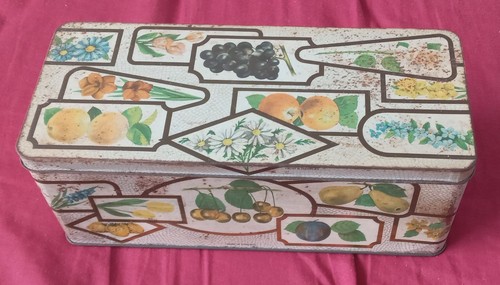 Vintage-1960`s/1970`s,biscuit