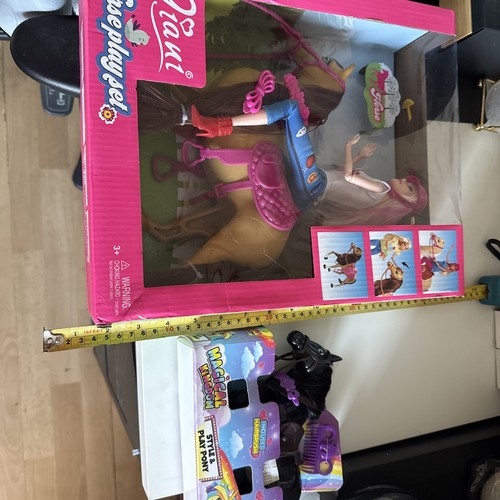 Horse and pony boxed - boxed, new