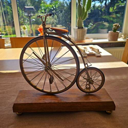 Vintage penny farthing - penny,