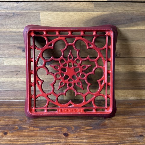 Creuset trivet cerise red - creuset,