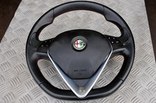 Alfa Romeo Giulietta black flat bottom multimedia steering wheel paddles + bag