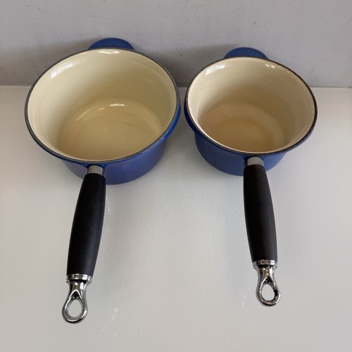 Creuset blue enamel cast - le,