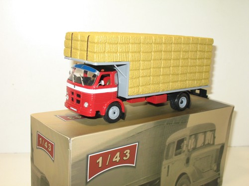 Altaya pegaso comet - 1:43, hay