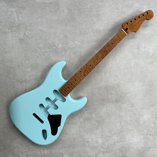 Strat body neck bundle - body,