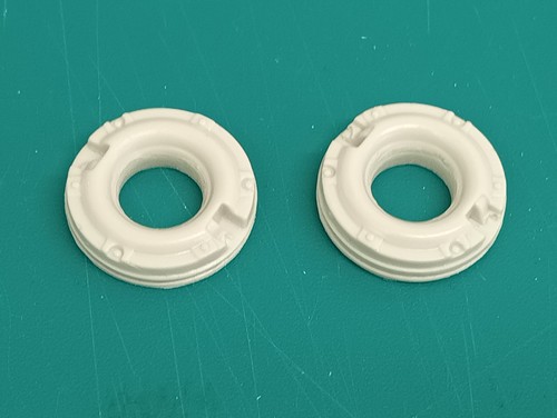 Ford tractor wheel - 1/32,