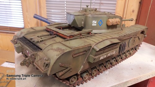 Tongde rc tank churchill - 1/16,