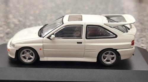 Minichamps paul model art - model,