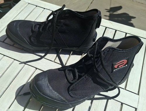 Scuba rock boots size uk7 - scuba,