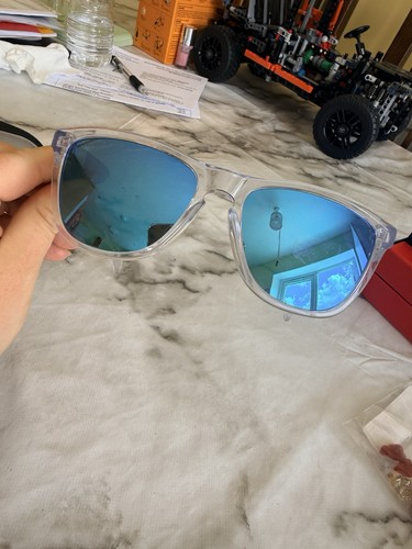 Oakley sunglasses polarized - oakley,